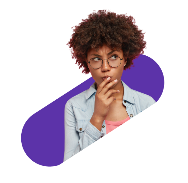 femme qui réfléchit
